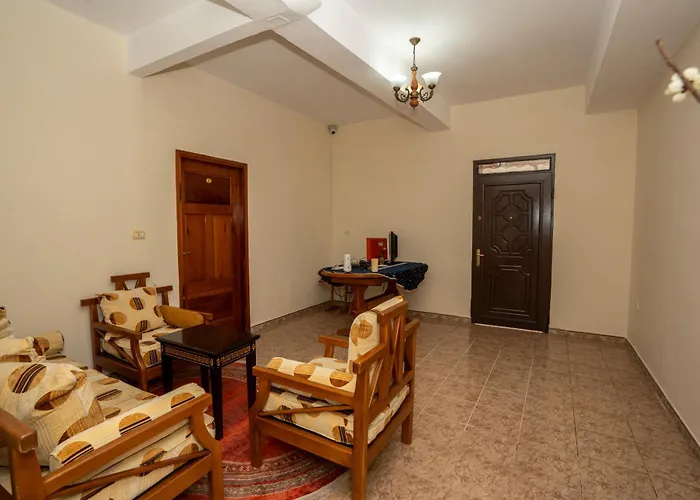 فندق Restaurant Anton Logu