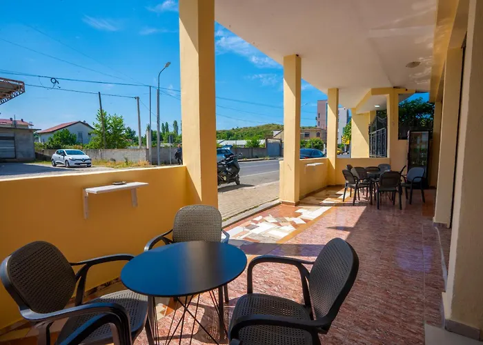 Restaurant Anton Logu فندق شكودر